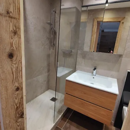 Haus Cristal By Interhome דירה לויקרבאד