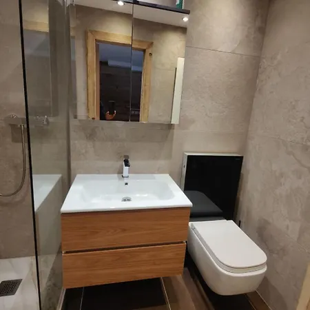 Haus Cristal By Interhome דירה לויקרבאד